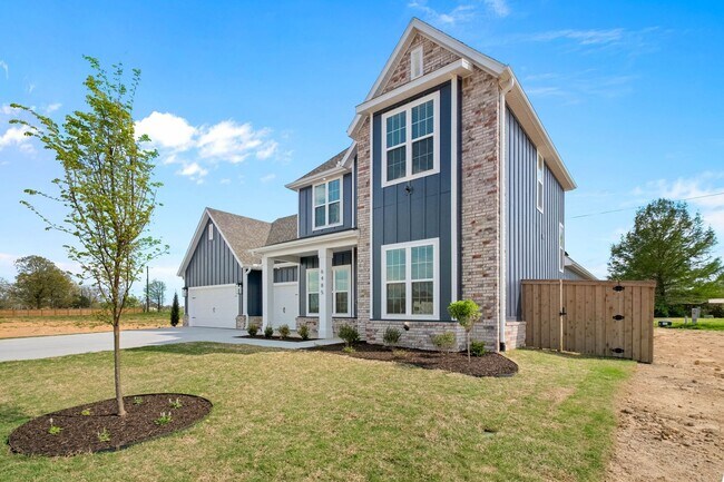 Building Photo - 6465 Courtland Ave