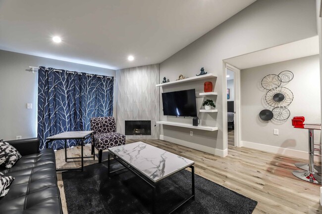 Foto del edificio - 7885 W Flamingo Rd
