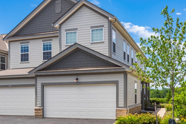 Foto del edificio - 5900 Bluestone Wy