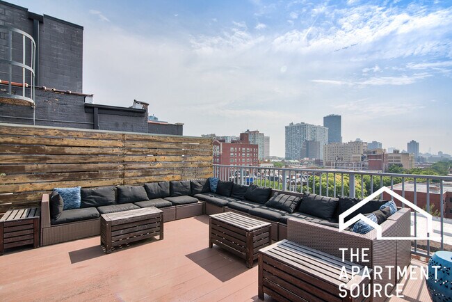 Foto del edificio - 5718 N Winthrop Ave