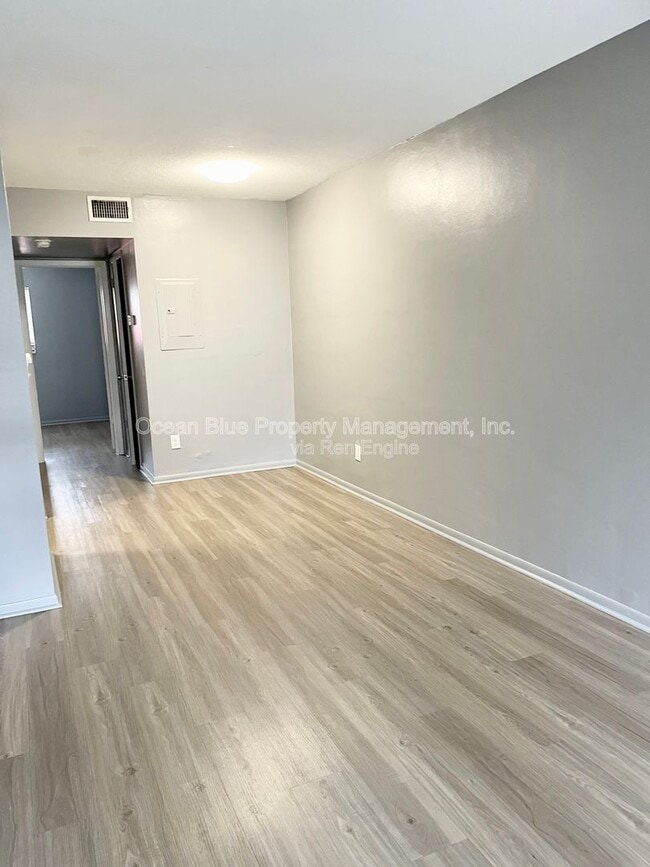 Photo - 311 S Arcturas Ave Apartment
