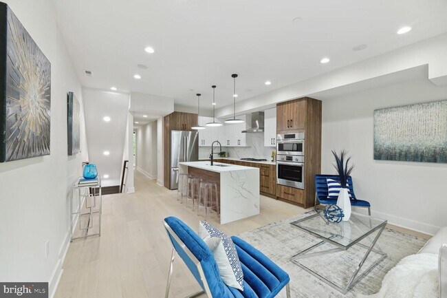 Foto del edificio - 426 Warner St NW