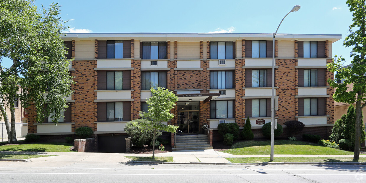 Primary Photo - Riverland Apartments