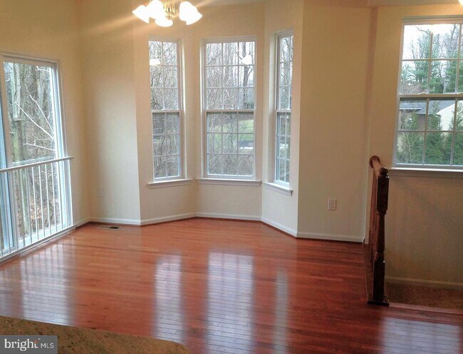 Building Photo - 3639 Glouster Dr