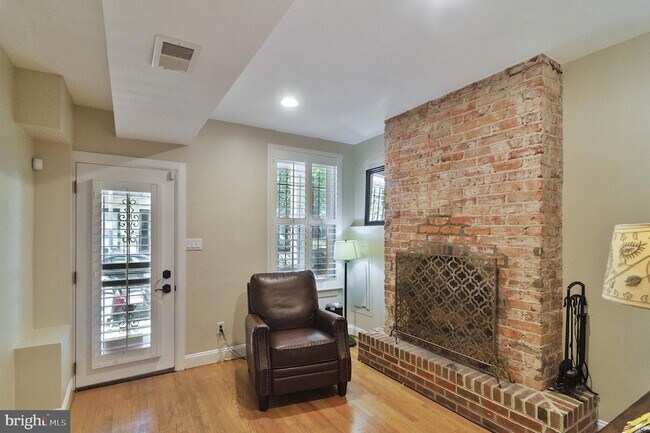 Foto del edificio - 2321 17th St NW