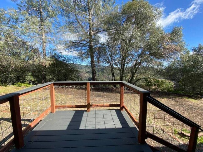 Building Photo - 21180 Pokie Dr