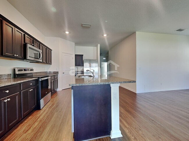 Foto del edificio - 11505 Pace Bend Ct