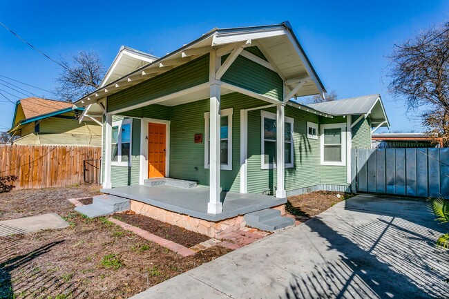 Building Photo - 2-BEDROOM, 2-BATHROOM IN DIGNOWITY HILL