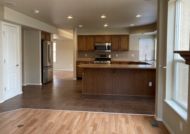 Building Photo - 15859 Bridle Ridge Dr