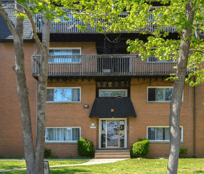 Building Photo - Glenforest Apartments