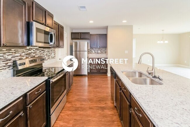 Foto del edificio - 4 Bedroom Pet-Friendly Home in Warrior, AL with Main Street Renewal