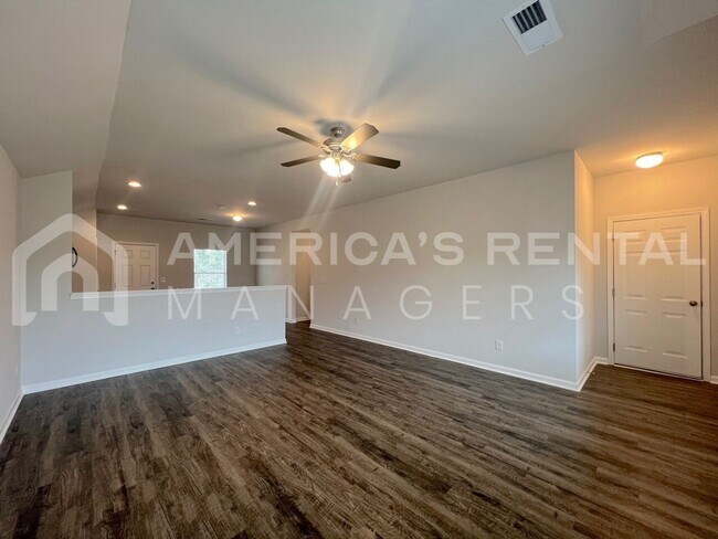 Building Photo - Home for Rent in Odenville, AL! AVAILABLE ...