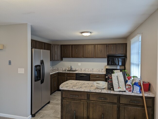 Kitchen - 10 Ambassador Dr