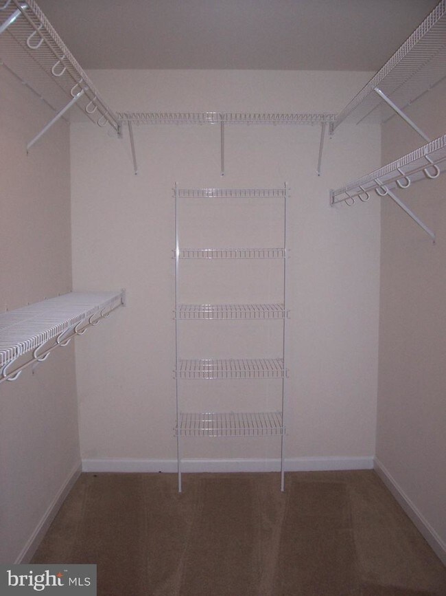 Building Photo - 501 Garrison Woods Dr