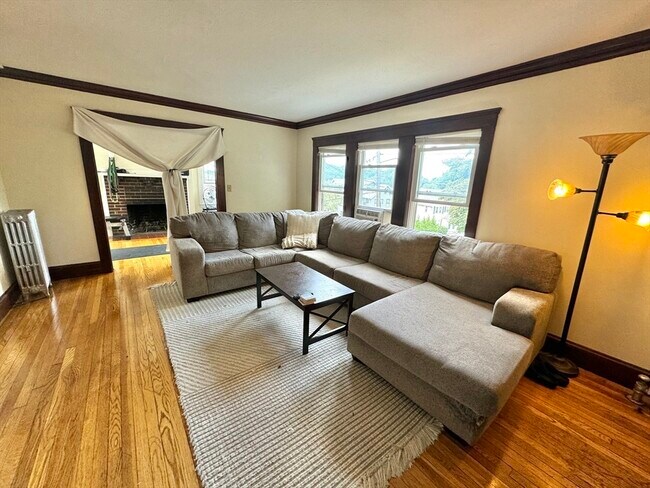 Foto del edificio - 69 Channing Rd