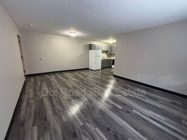 Building Photo - 426 Bellbrook Ave