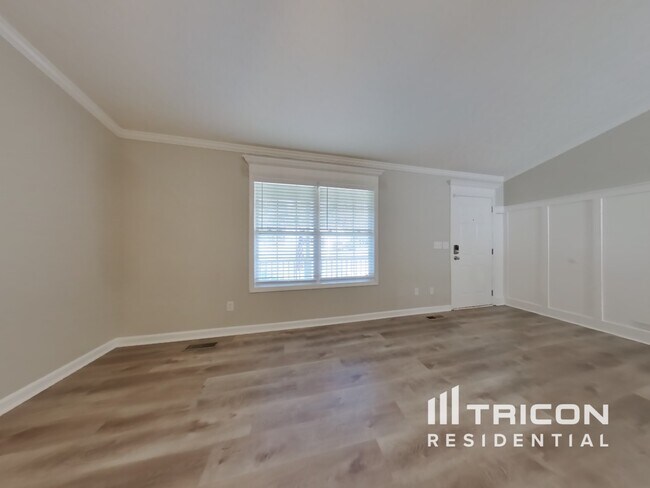 Foto del edificio - 185 Jackson Farms Dr