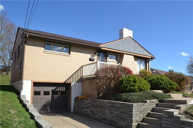 Building Photo - 140 Delfred