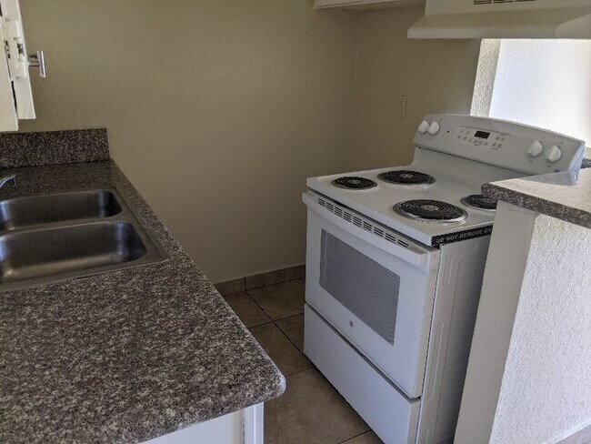 Foto del edificio - 144 W 42nd St