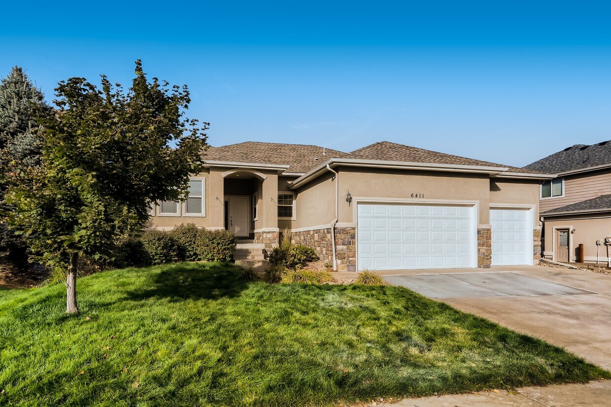 Foto principal - 6411 S Sedalia St