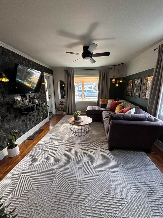 Photo du bâtiment - 568 Cromwell St