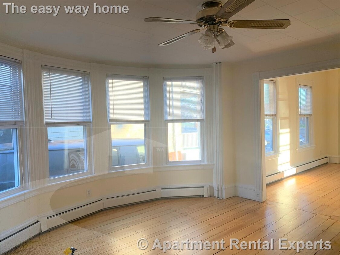 Photo - 547 Broadway Unit #1-B