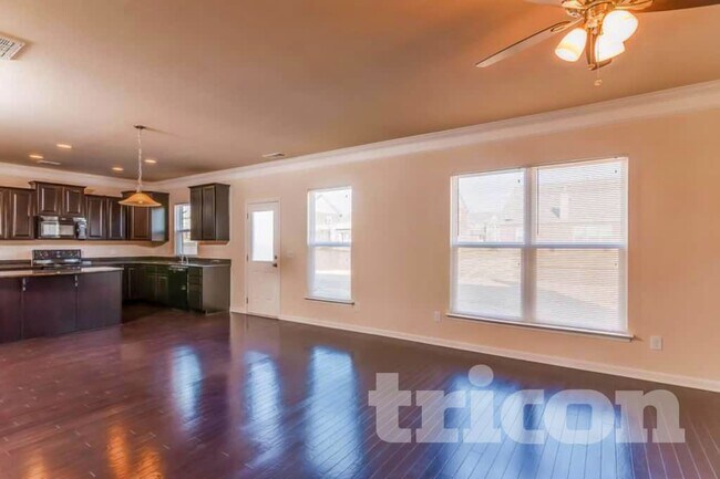 Building Photo - 1040 Merrick Rd