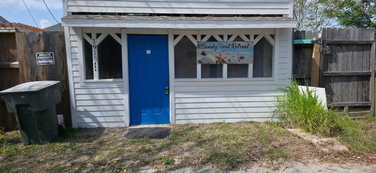 Photo - 1915 Avenue O 1/2