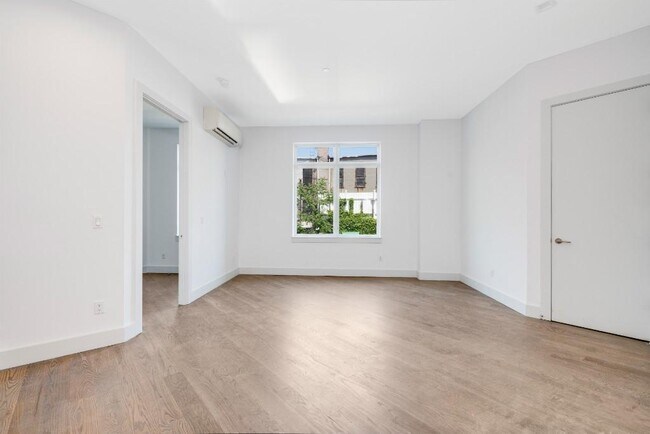 Foto del edificio - 997 Jefferson Ave