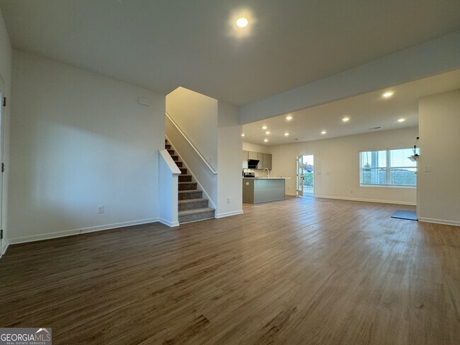 Foto del edificio - 102 Lavender Cir