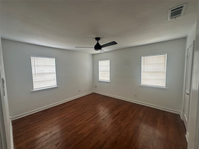 Foto del edificio - 3444 Blodgett St