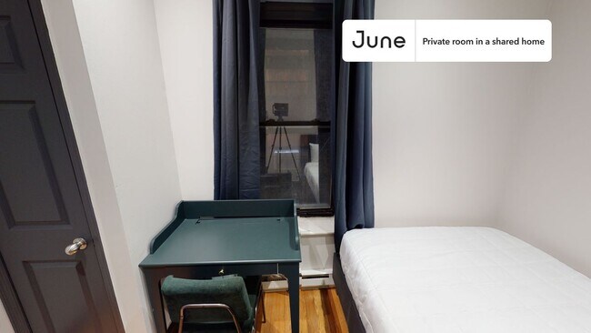 Foto del edificio - Room in Shared 3 bed/1 bath home