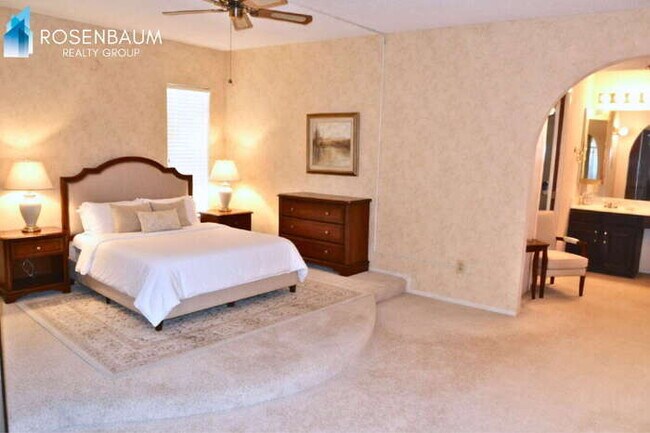 Foto del edificio - 10442 W Avalon Dr