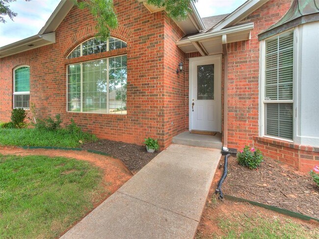 Building Photo - 15524 Swallowtail Rd