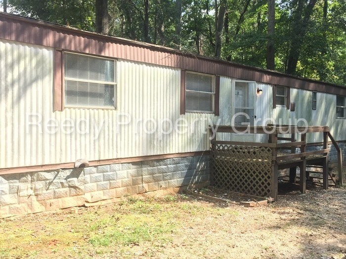 Primary Photo - 101 Big Creek Ln