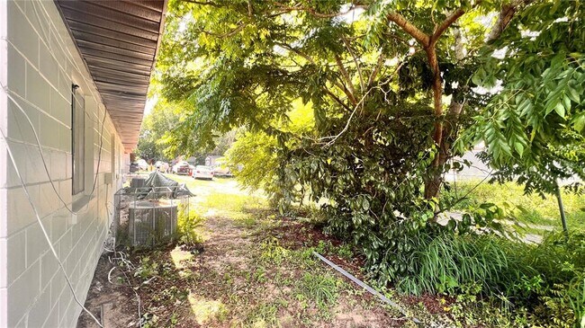 Foto del edificio - 5941 W Amelia St