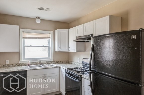 Foto del edificio - NOW AVAILABLE! - 3112 RUBY LN, MEMPHIS, TN...