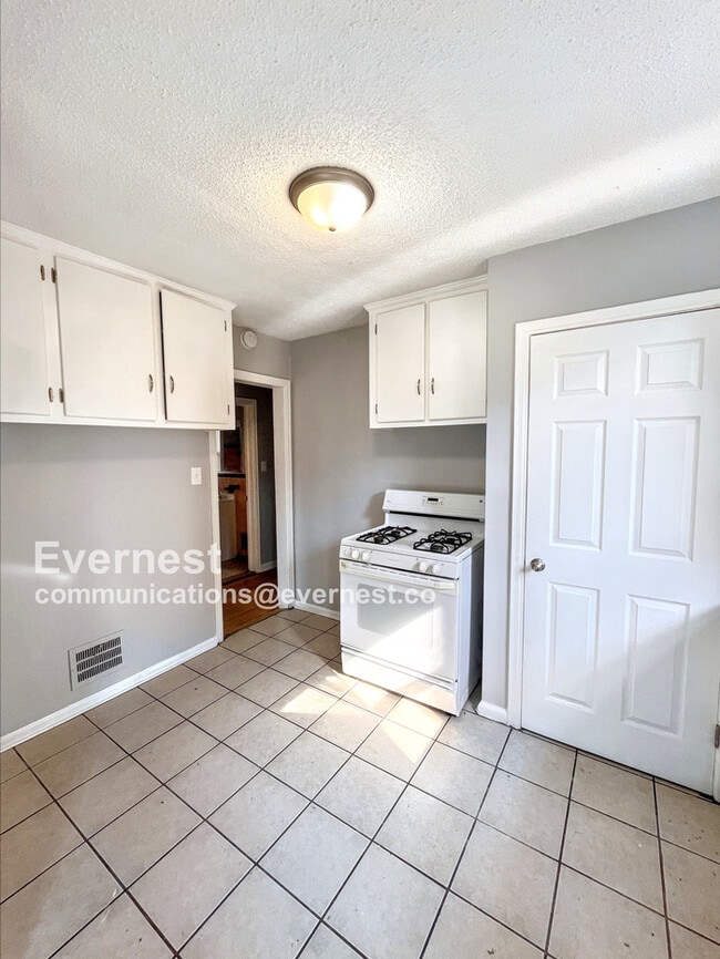 Building Photo - 12076 Laing St