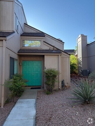 Building Photo - 1340 Vista Montana Rd