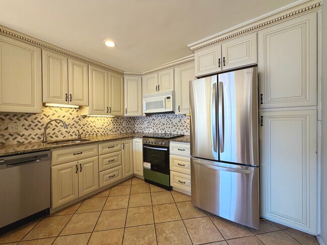 Foto del edificio - 2192 Massachusetts Ave