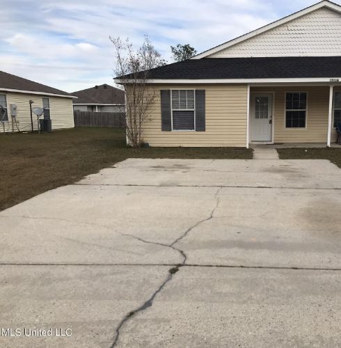 Primary Photo - 15116 Deer Creek Dr