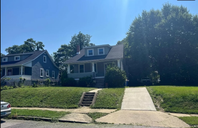 Primary Photo - 5107 Midwood Ave