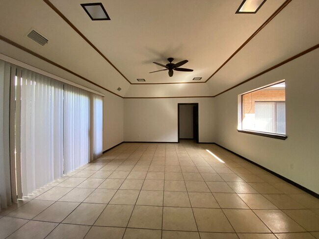 Building Photo - Beautiful 3bed/ 2bath home in Mcallen area