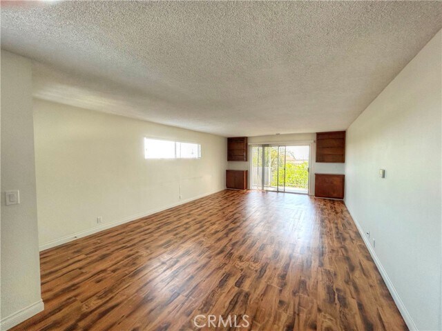 Foto del edificio - 158 W Marquita