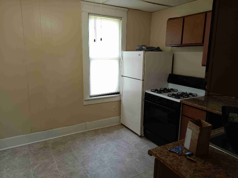 1100 S Galena Ave, Freeport, IL 61032 Room for Rent in Freeport, IL