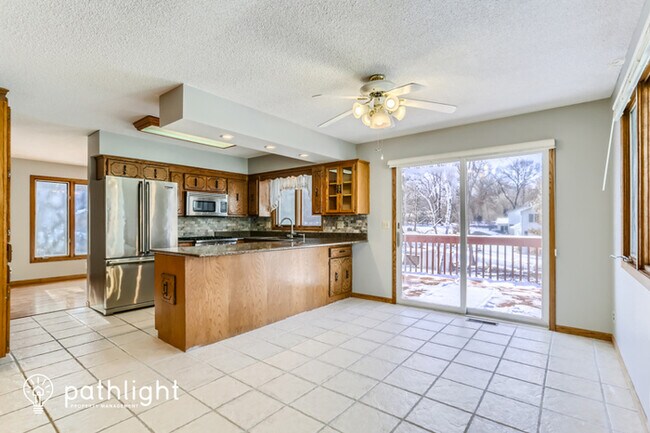 Building Photo - 908 Sandhurst Drive W, Roseville, MN, 55113