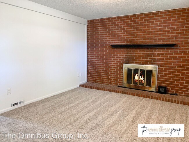 Building Photo - 3 br, 2 bath House - 9265 Garrison Dr.