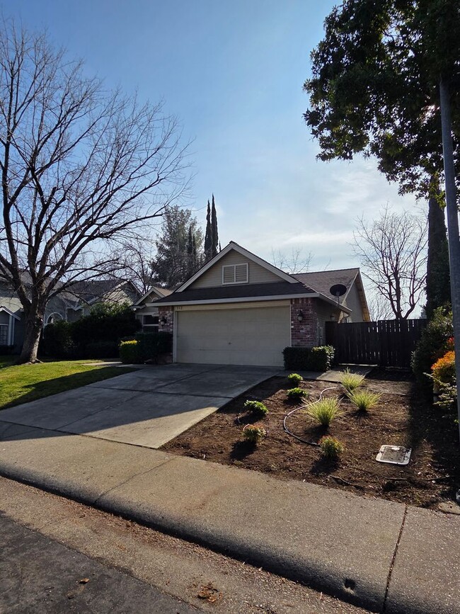 Foto del edificio - Super clean! 3 Bdrm, 2 Bath near Lembi Park