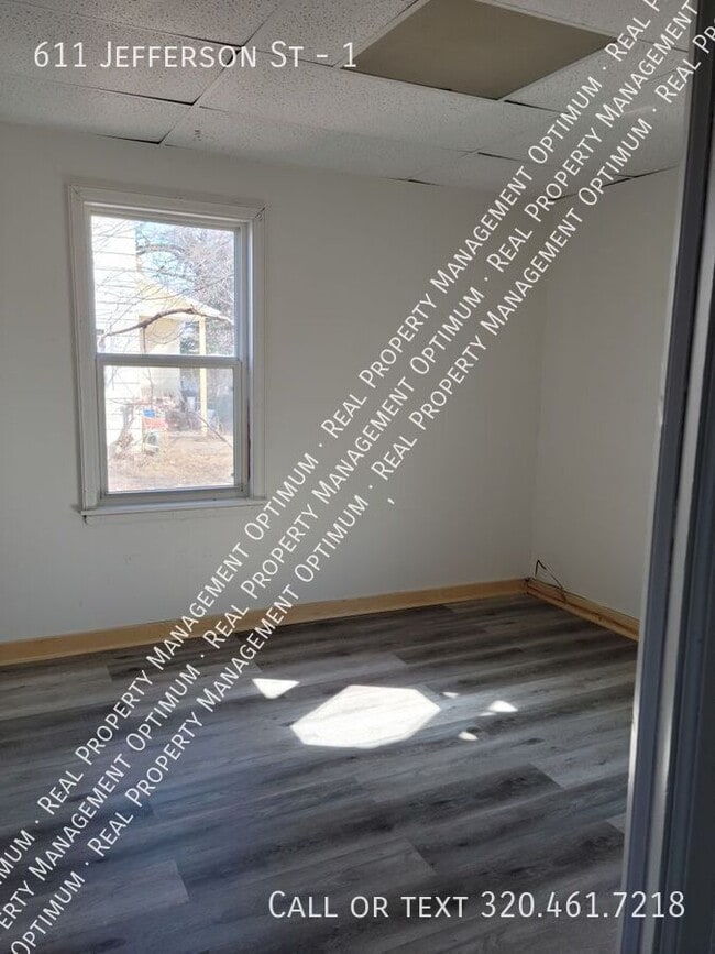 Building Photo - 611 Jefferson St