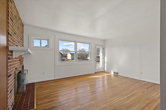 Building Photo - 994 S Royal St, York, PA 17402